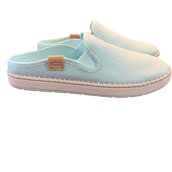 UGG Shoes - Ugg Delu Slide Mule in Sky NEW Size 8.5